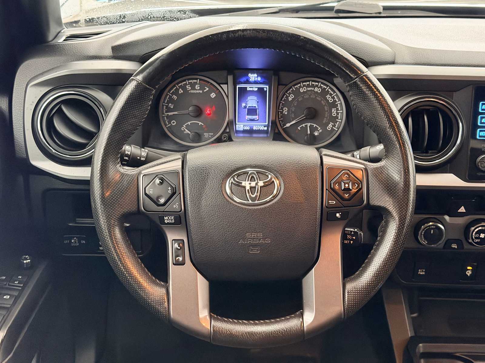 Thumbnail: 2016 Toyota Tacoma - 21