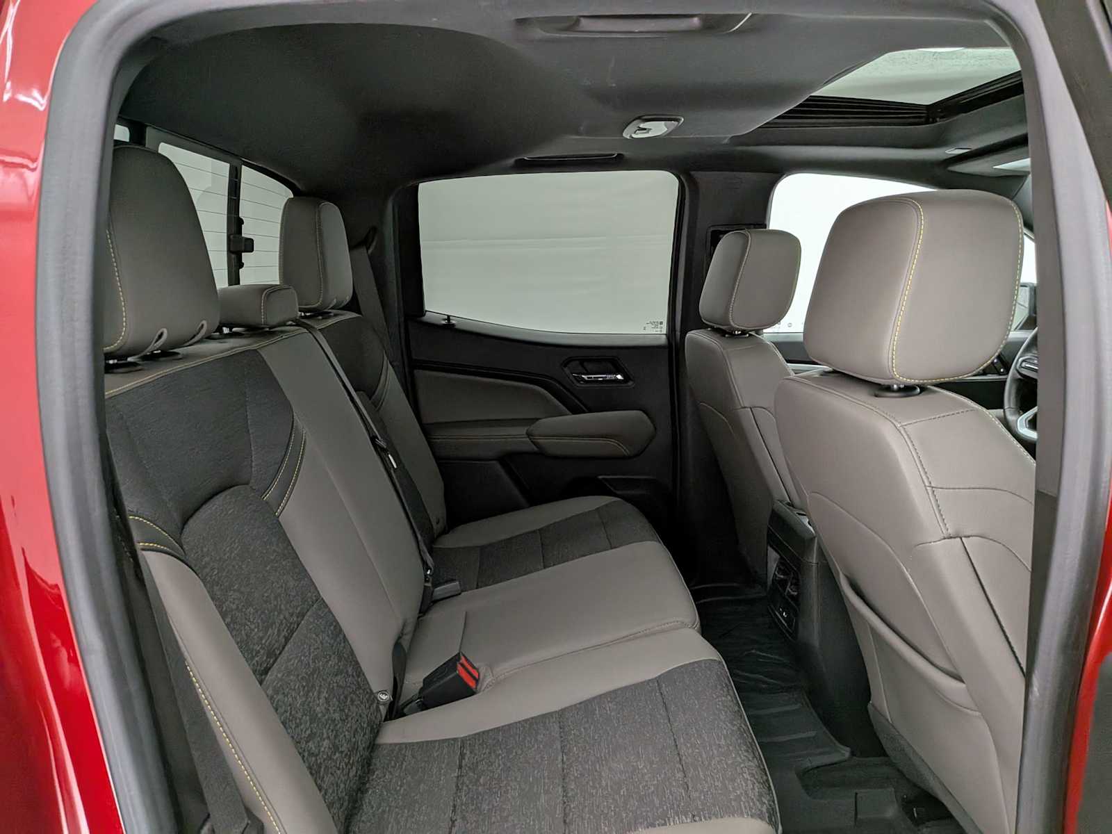 Thumbnail: 2024 Chevrolet Colorado - 24