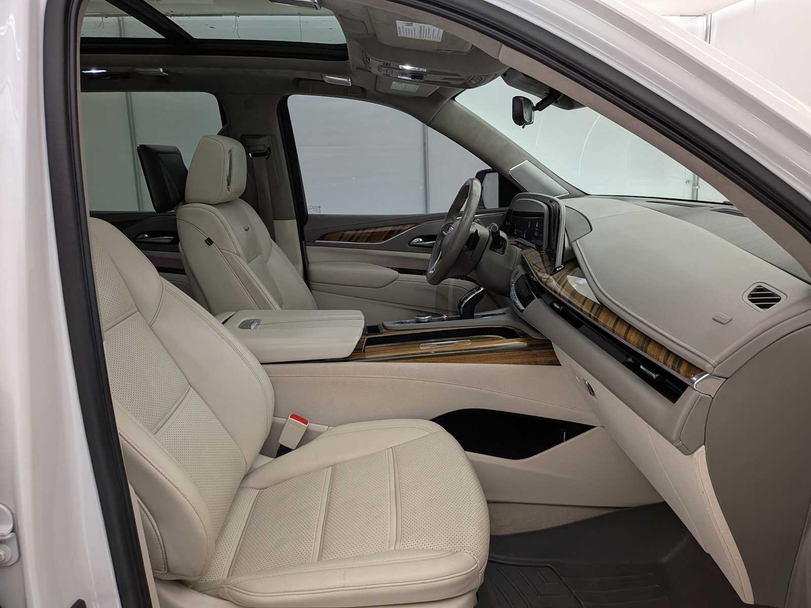 Thumbnail: 2021 Cadillac Escalade - 23