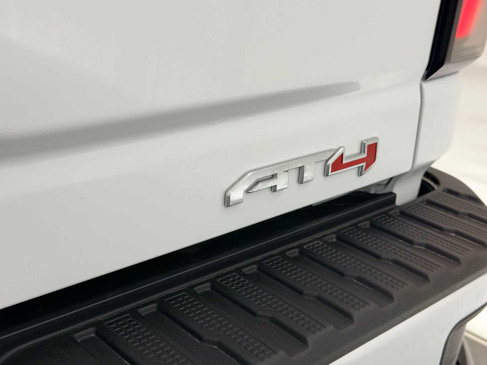 Thumbnail: 2025 GMC Sierra 2500 - 14