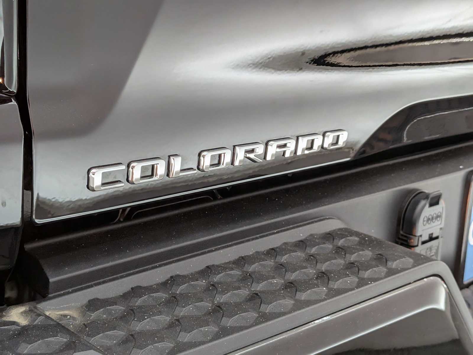 Thumbnail: 2024 Chevrolet Colorado - 14