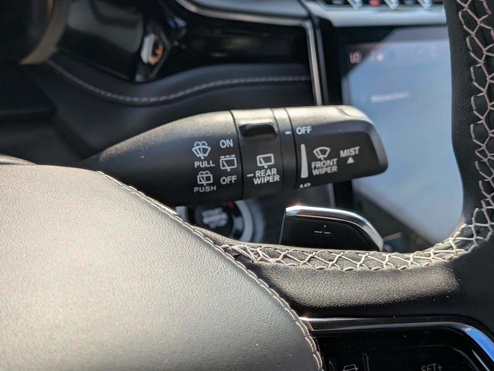 Thumbnail: 2024 Jeep Grand Cherokee L - 28