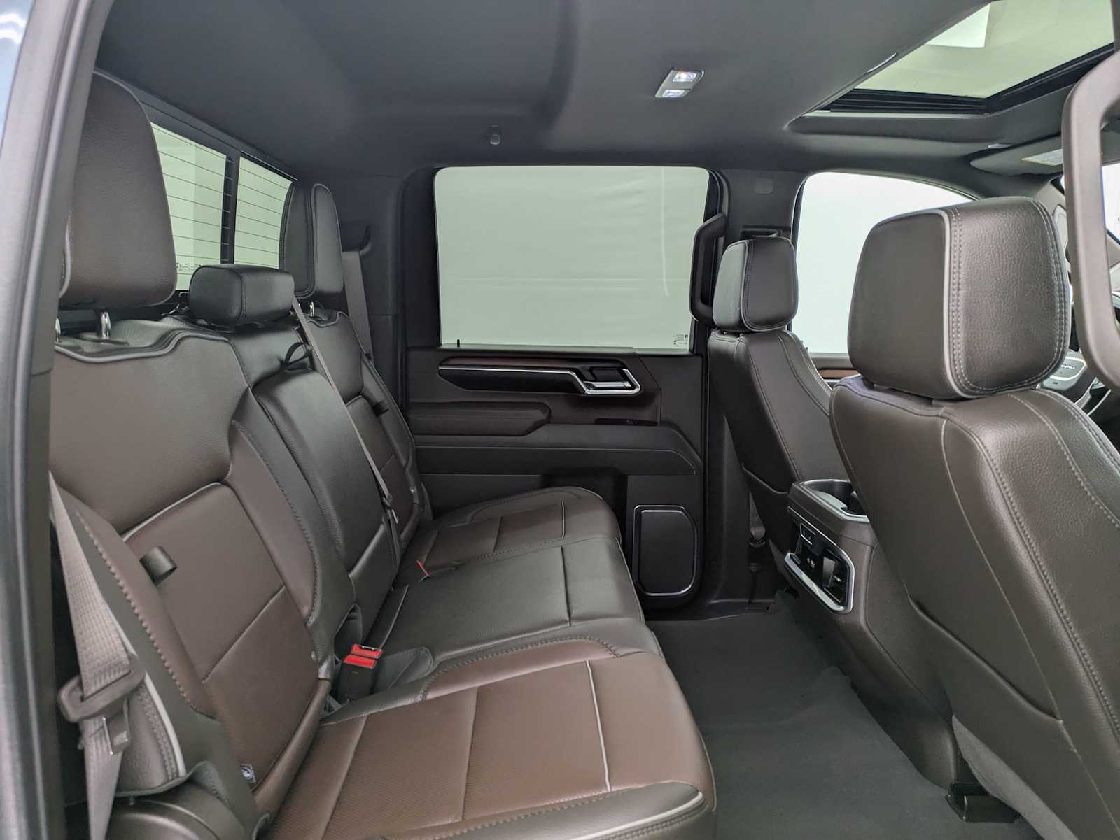 Thumbnail: 2025 GMC Sierra 2500 - 23