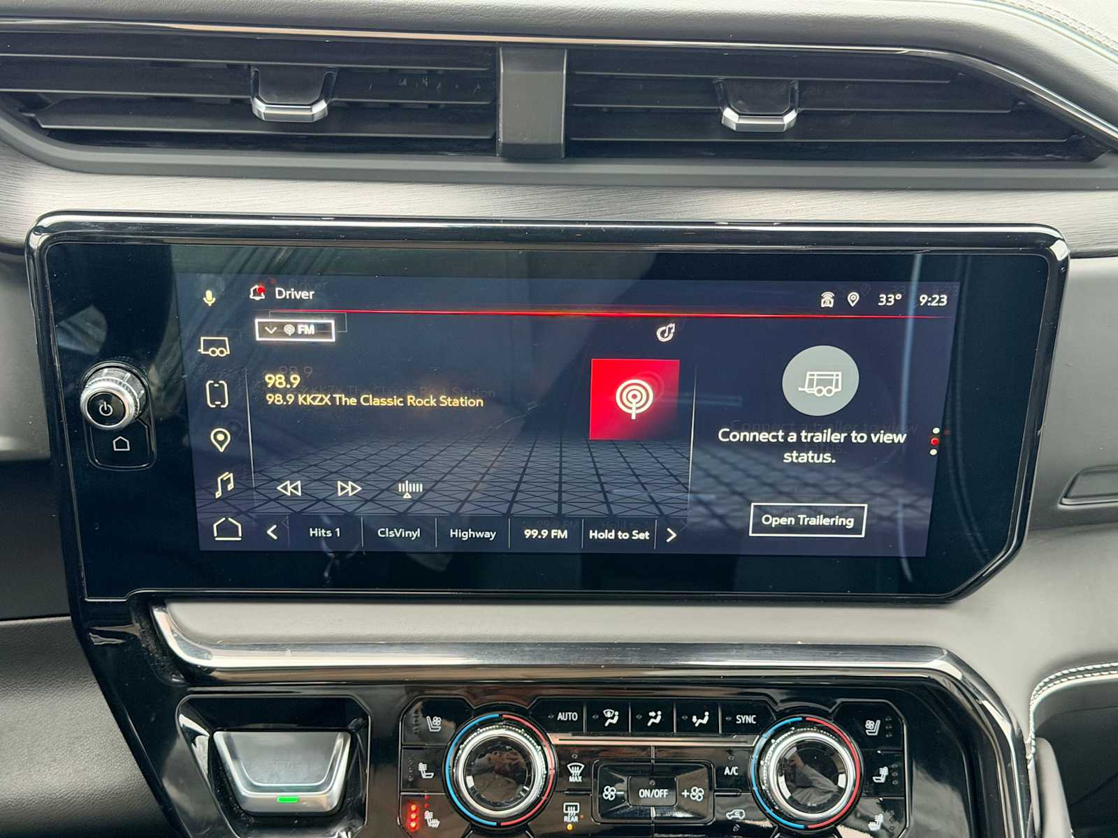 Thumbnail: 2024 GMC Sierra 2500 - 27