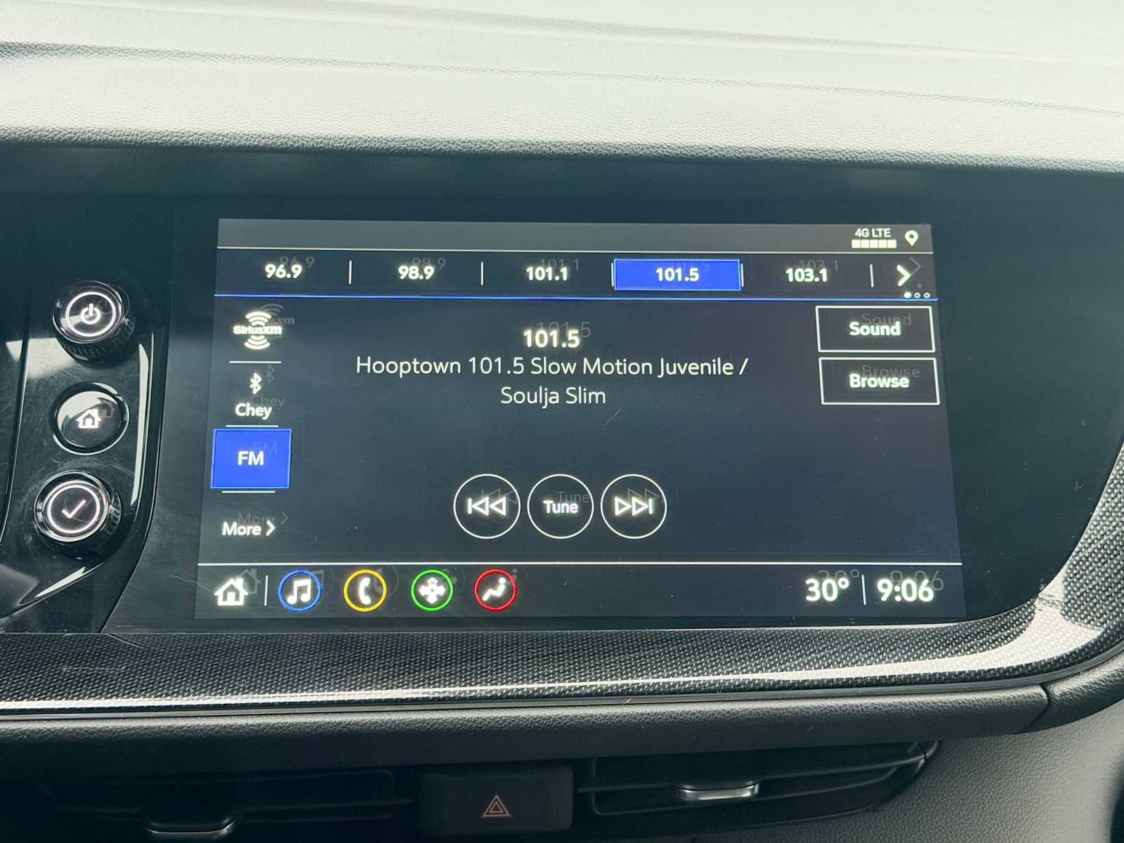 Thumbnail: 2023 Buick Envision - 28