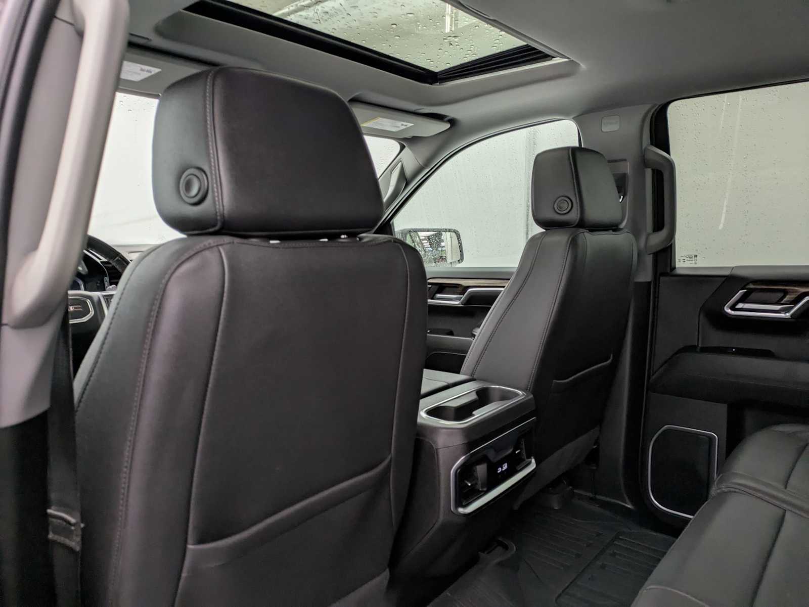 Thumbnail: 2024 GMC Sierra 1500 - 19