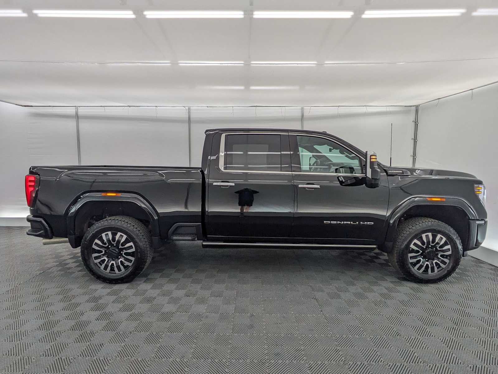Thumbnail: 2025 GMC Sierra 3500 - 7