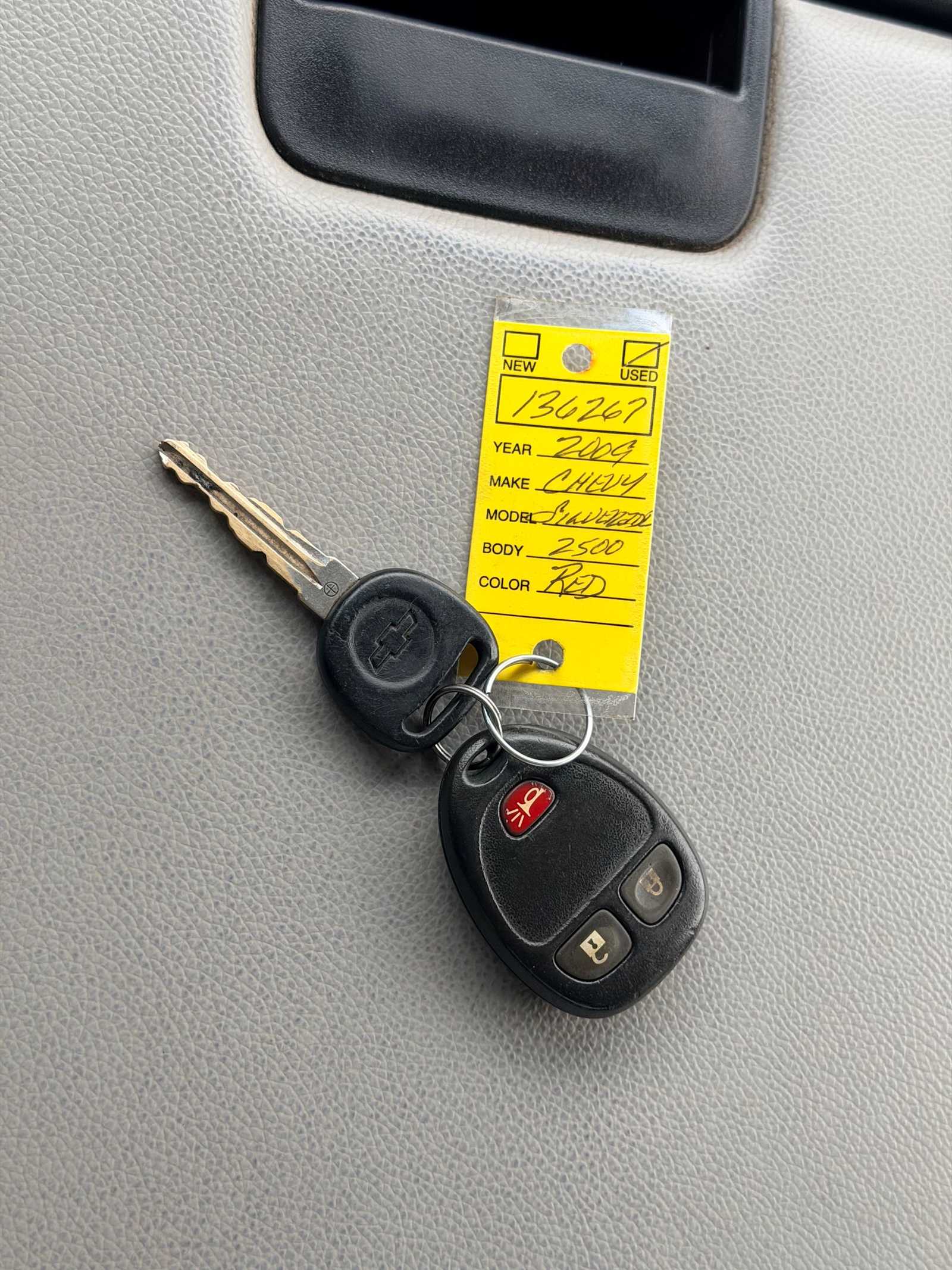 Thumbnail: 2009 Chevrolet Silverado 2500 - 31