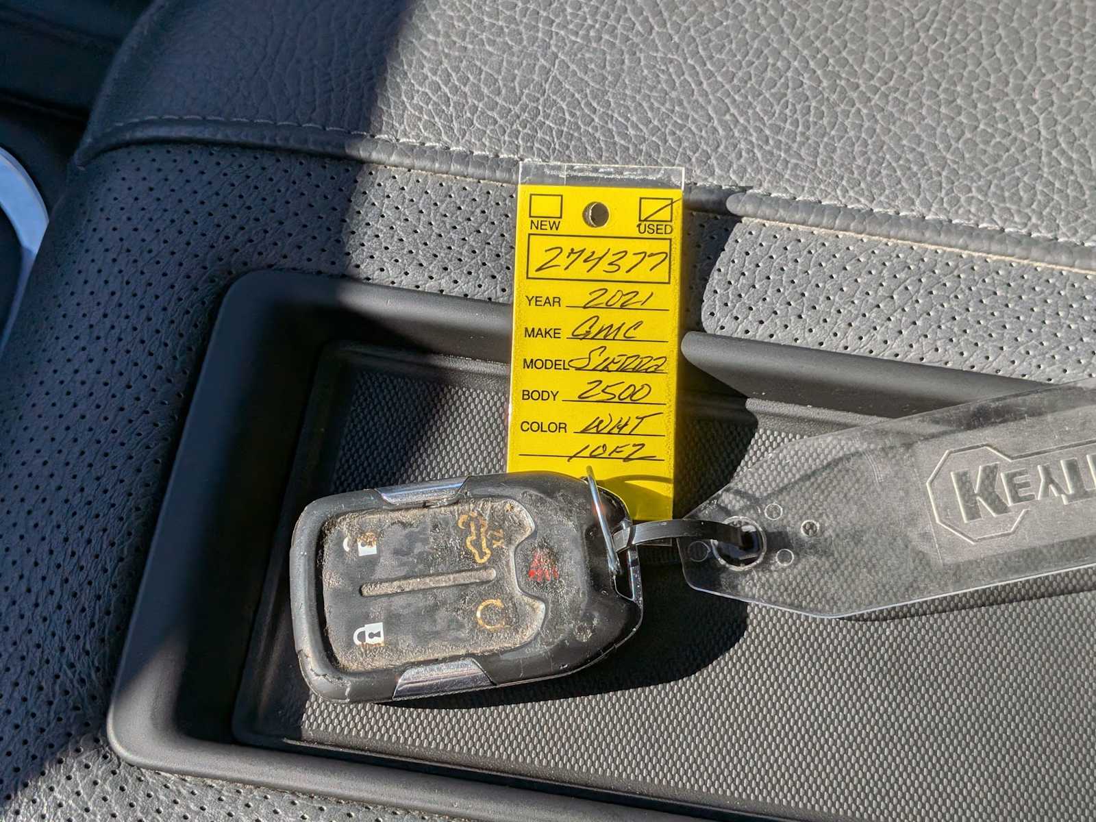 Thumbnail: 2021 GMC Sierra 2500 - 36