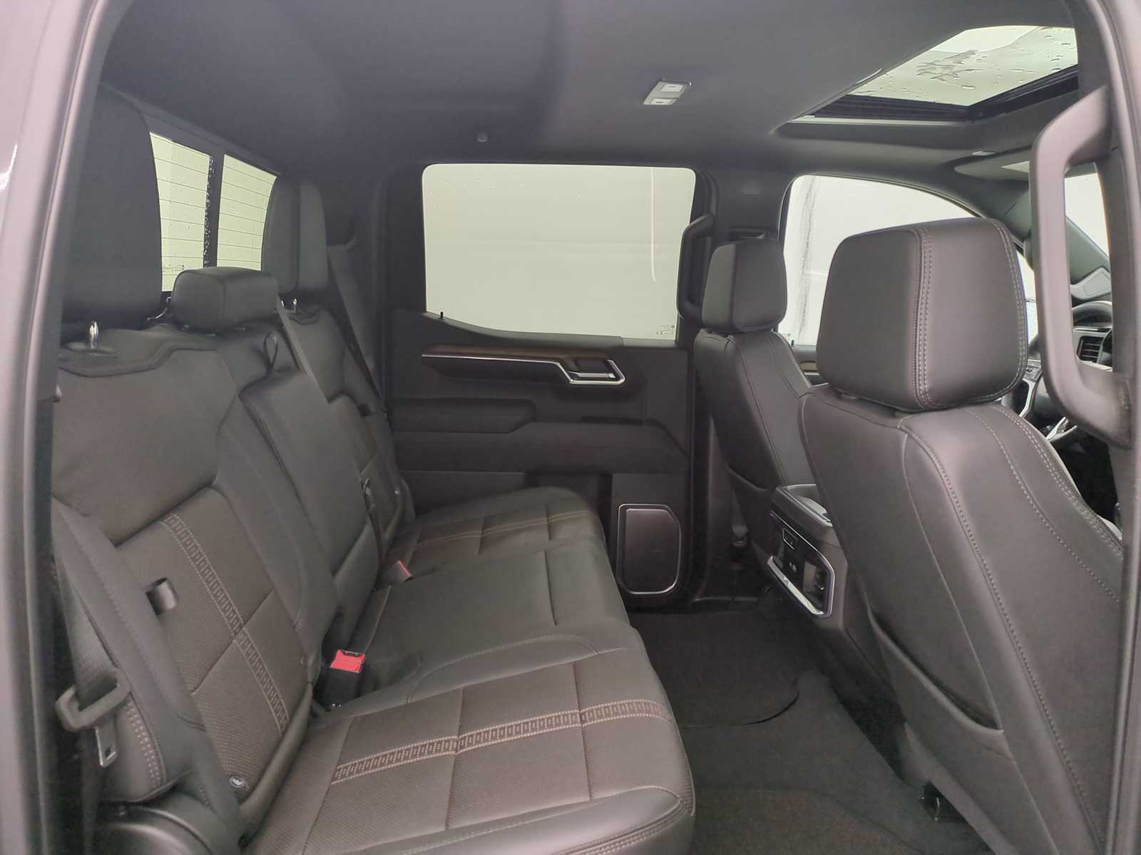 Thumbnail: 2025 Chevrolet Silverado 1500 - 20