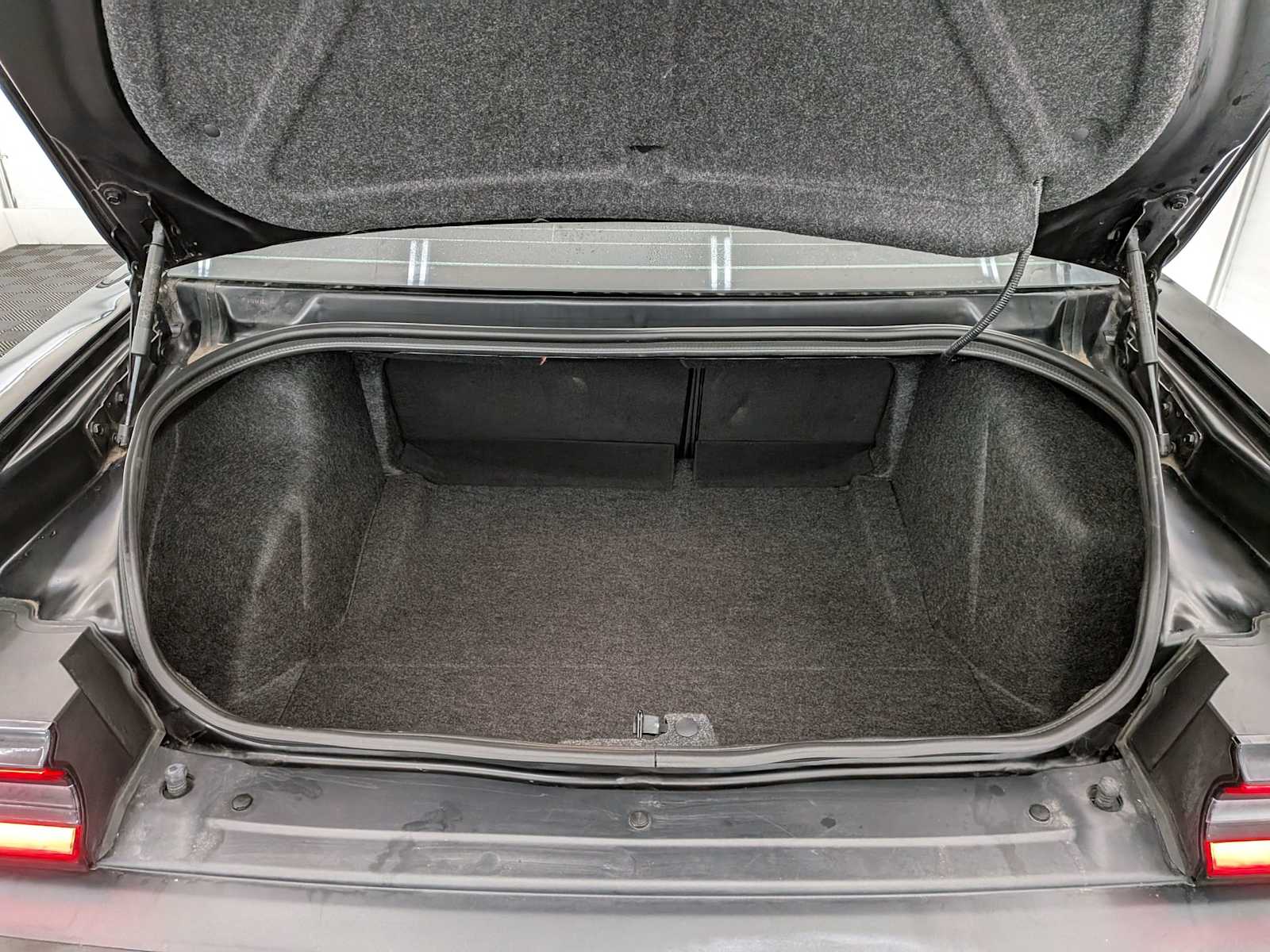 Thumbnail: 2023 Dodge Challenger - 32