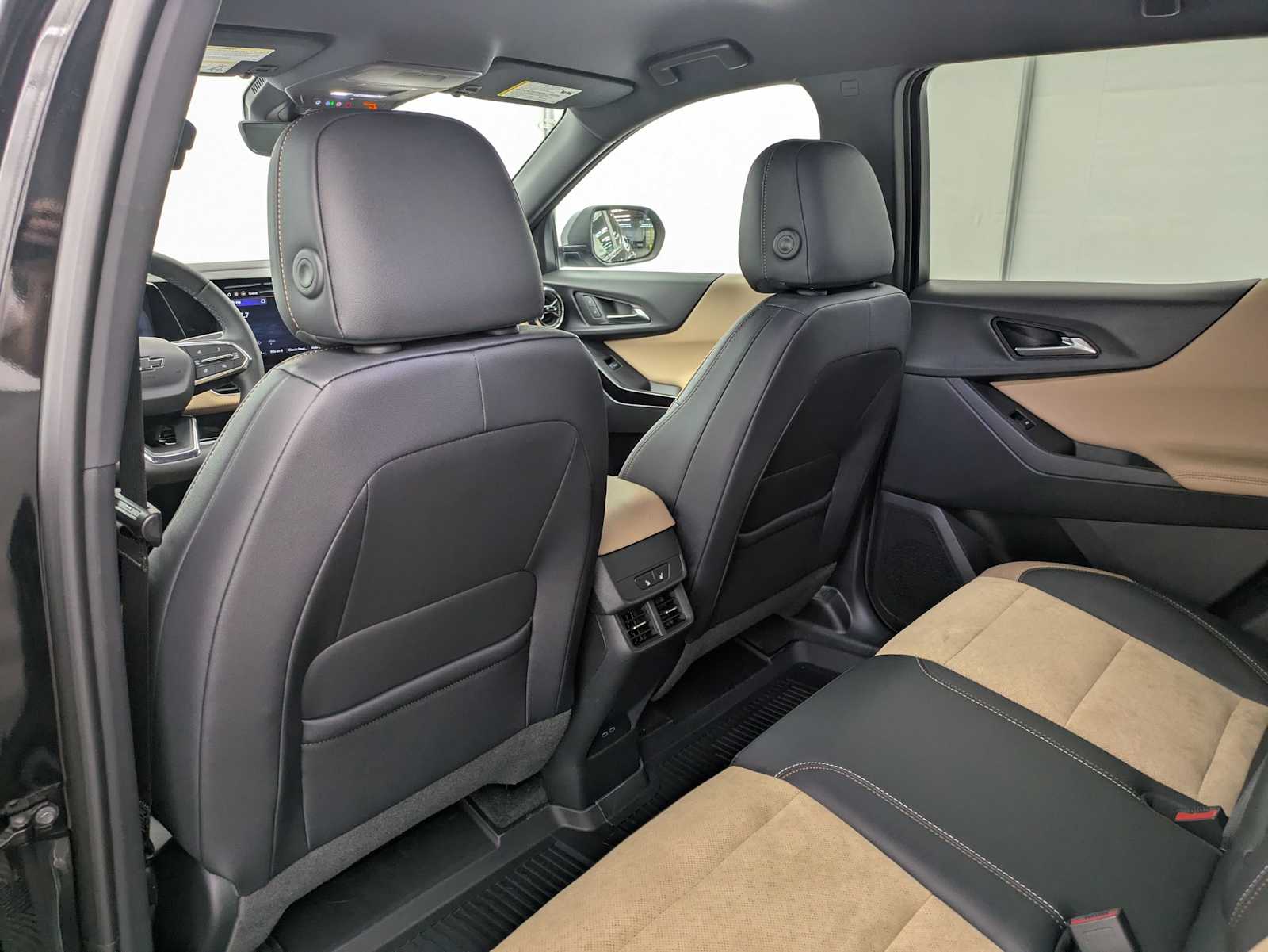 Thumbnail: 2026 Chevrolet Equinox - 18