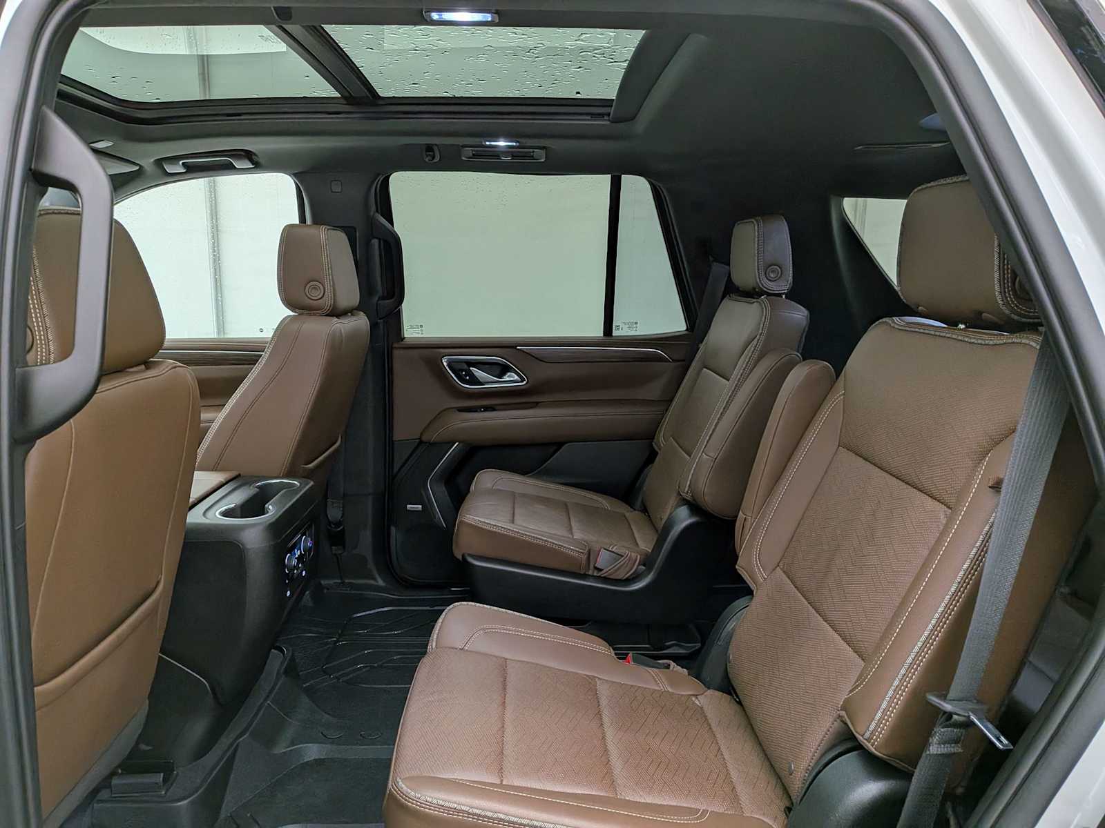 Thumbnail: 2022 Chevrolet Tahoe - 21