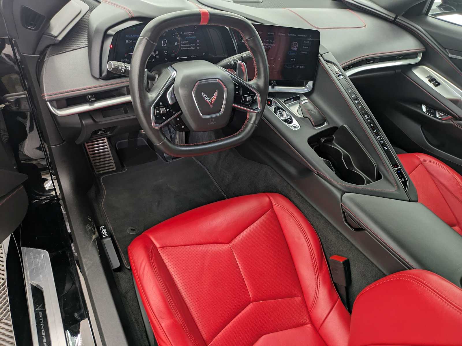 2023 Chevrolet Corvette Stingray 1LT photo 2