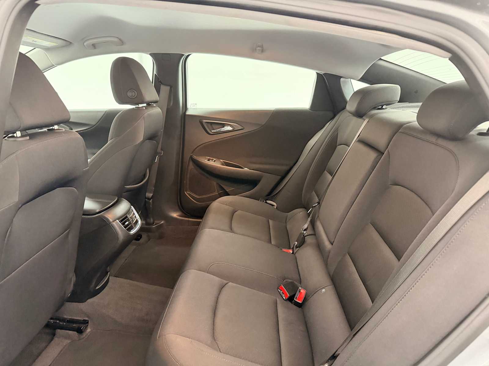 Thumbnail: 2023 Chevrolet Malibu - 19