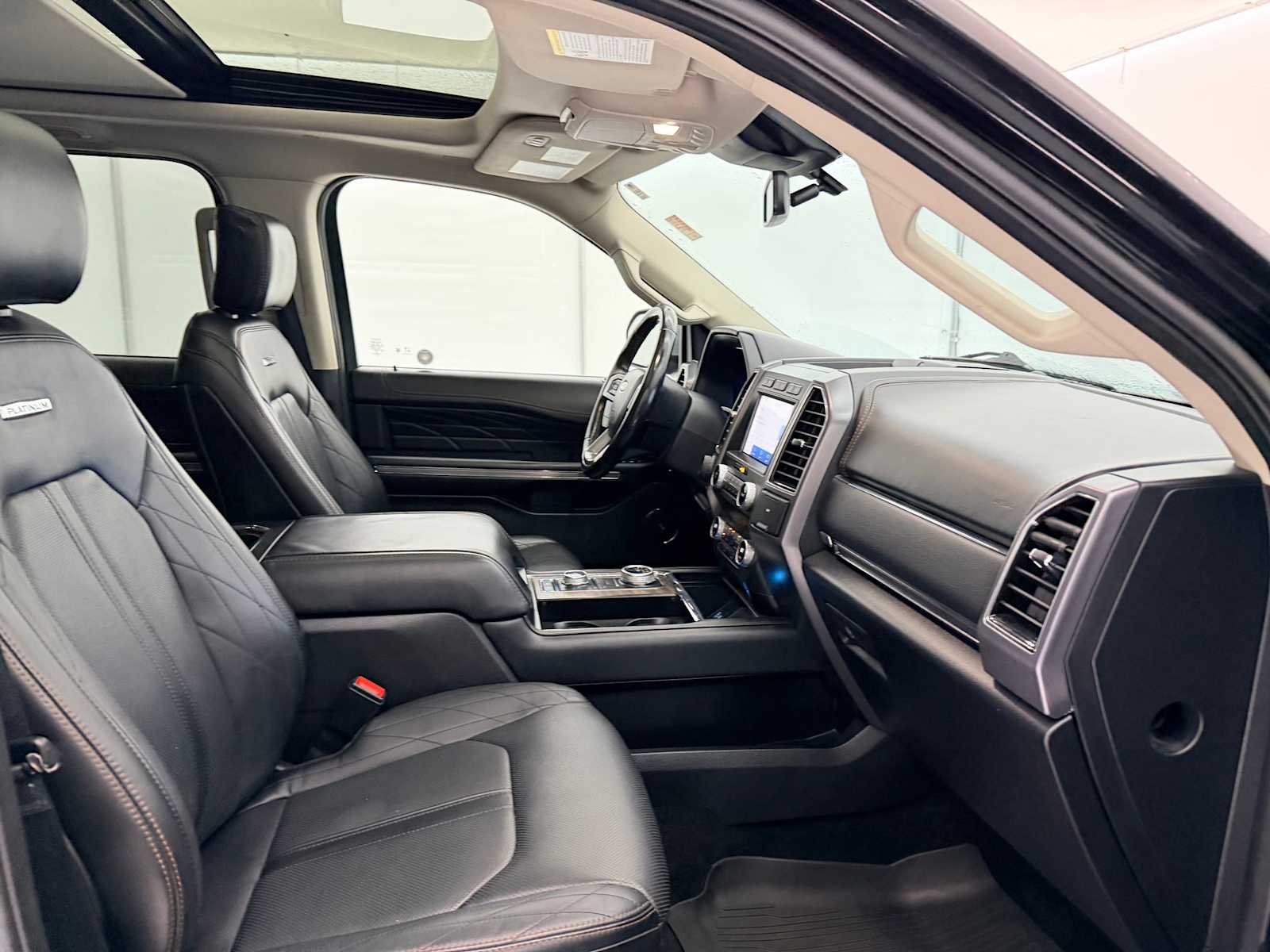 Thumbnail: 2021 Ford Expedition - 22