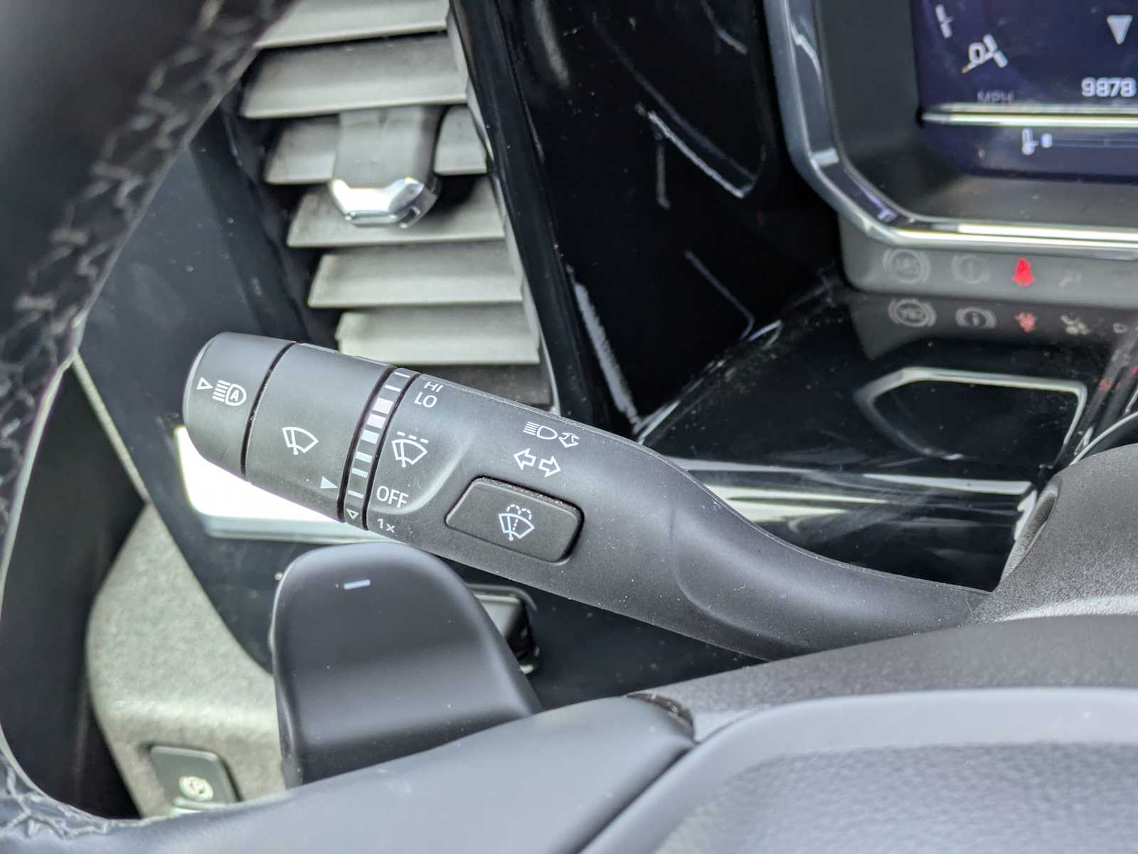 Thumbnail: 2024 Chevrolet Silverado 1500 - 28