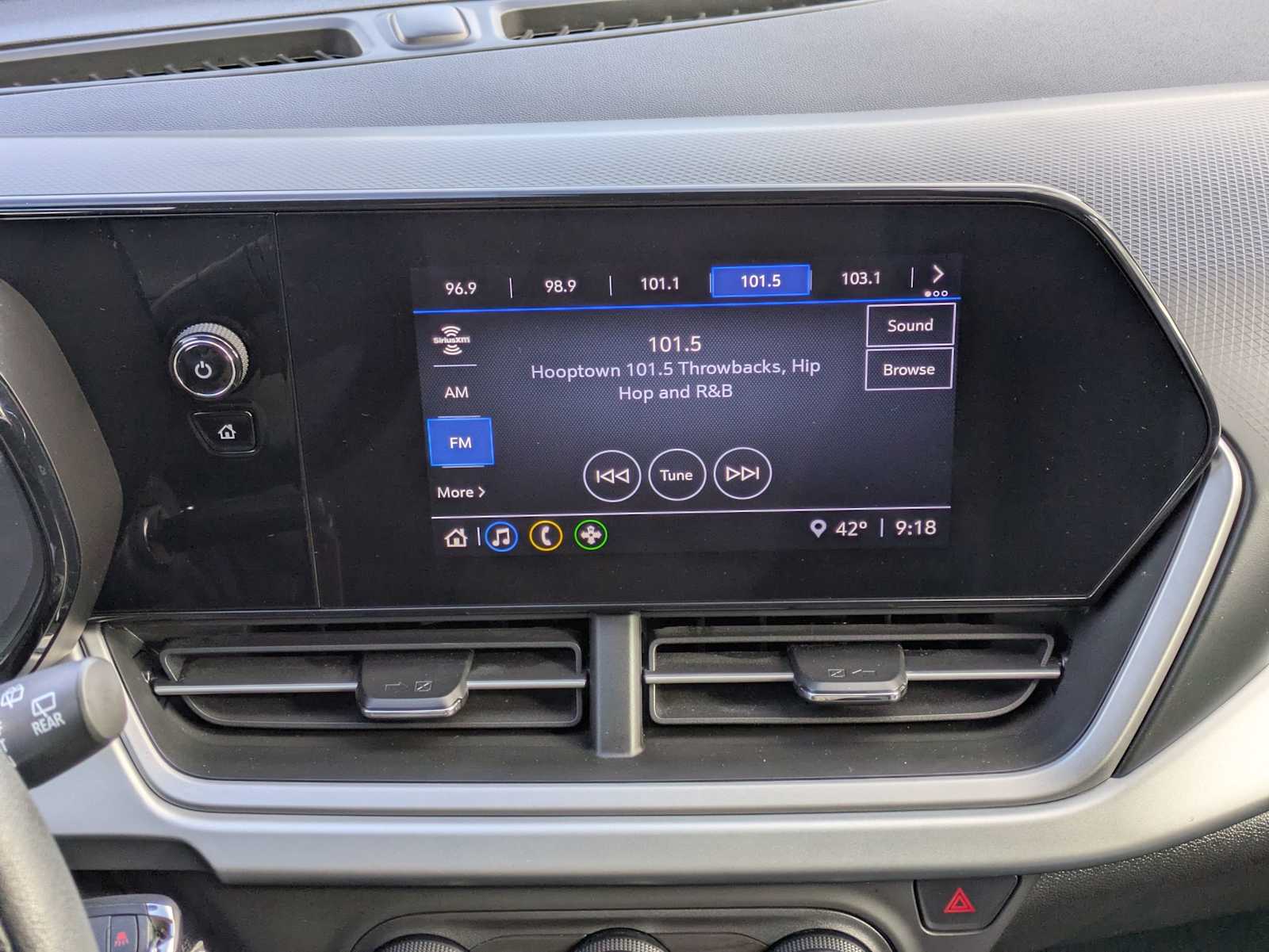 Thumbnail: 2025 Chevrolet Trax - 27