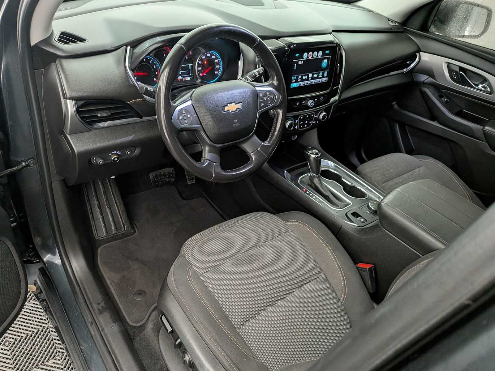 Thumbnail: 2018 Chevrolet Traverse - 2