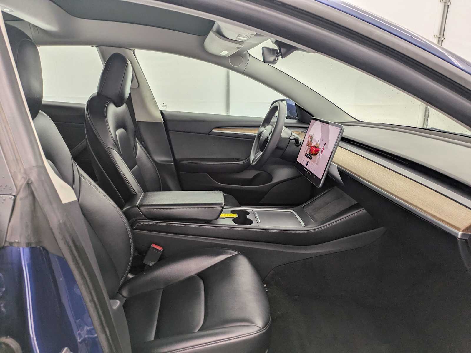 Thumbnail: 2022 Tesla Model 3 - 19