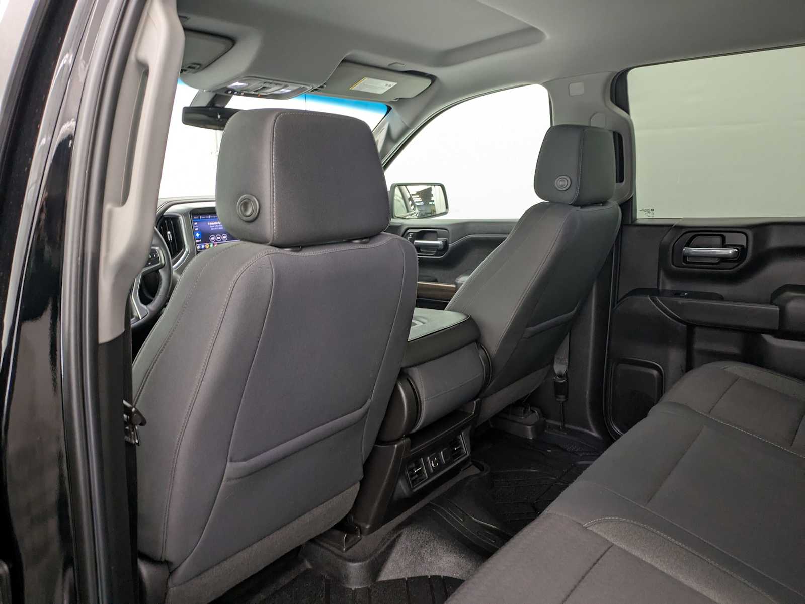 Thumbnail: 2019 Chevrolet Silverado 1500 - 20