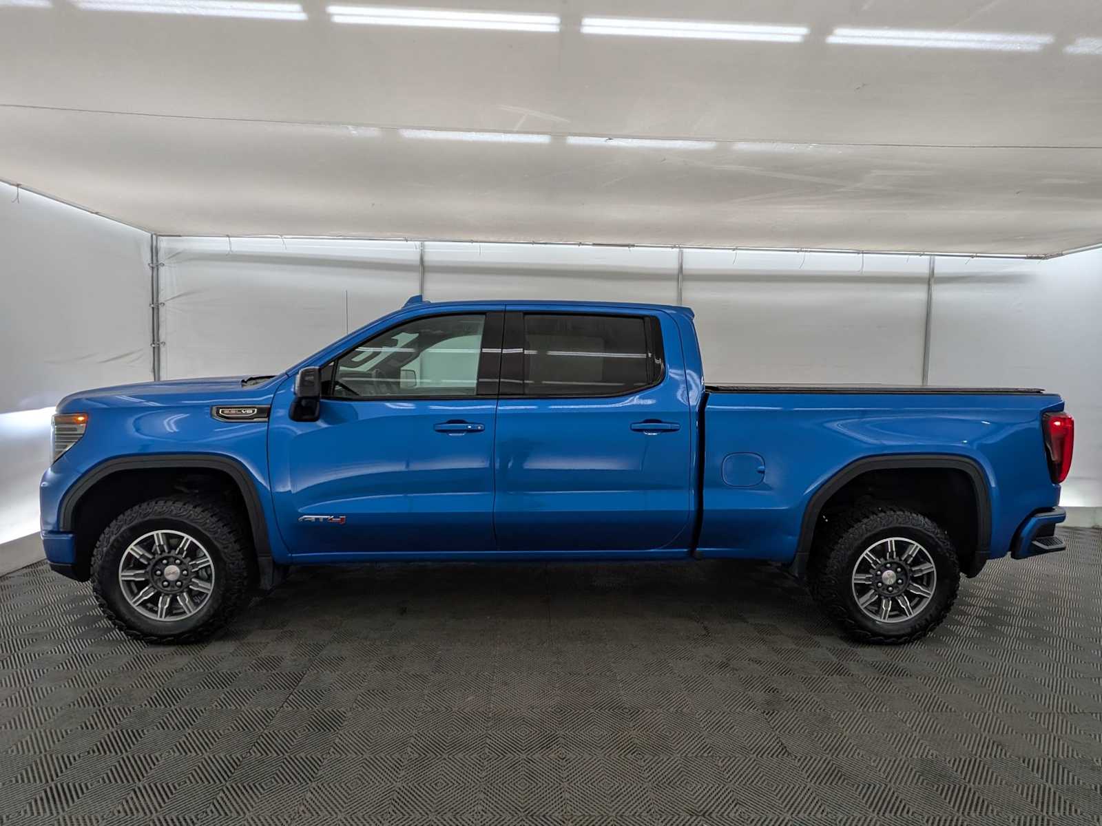 Thumbnail: 2024 GMC Sierra 1500 - 3