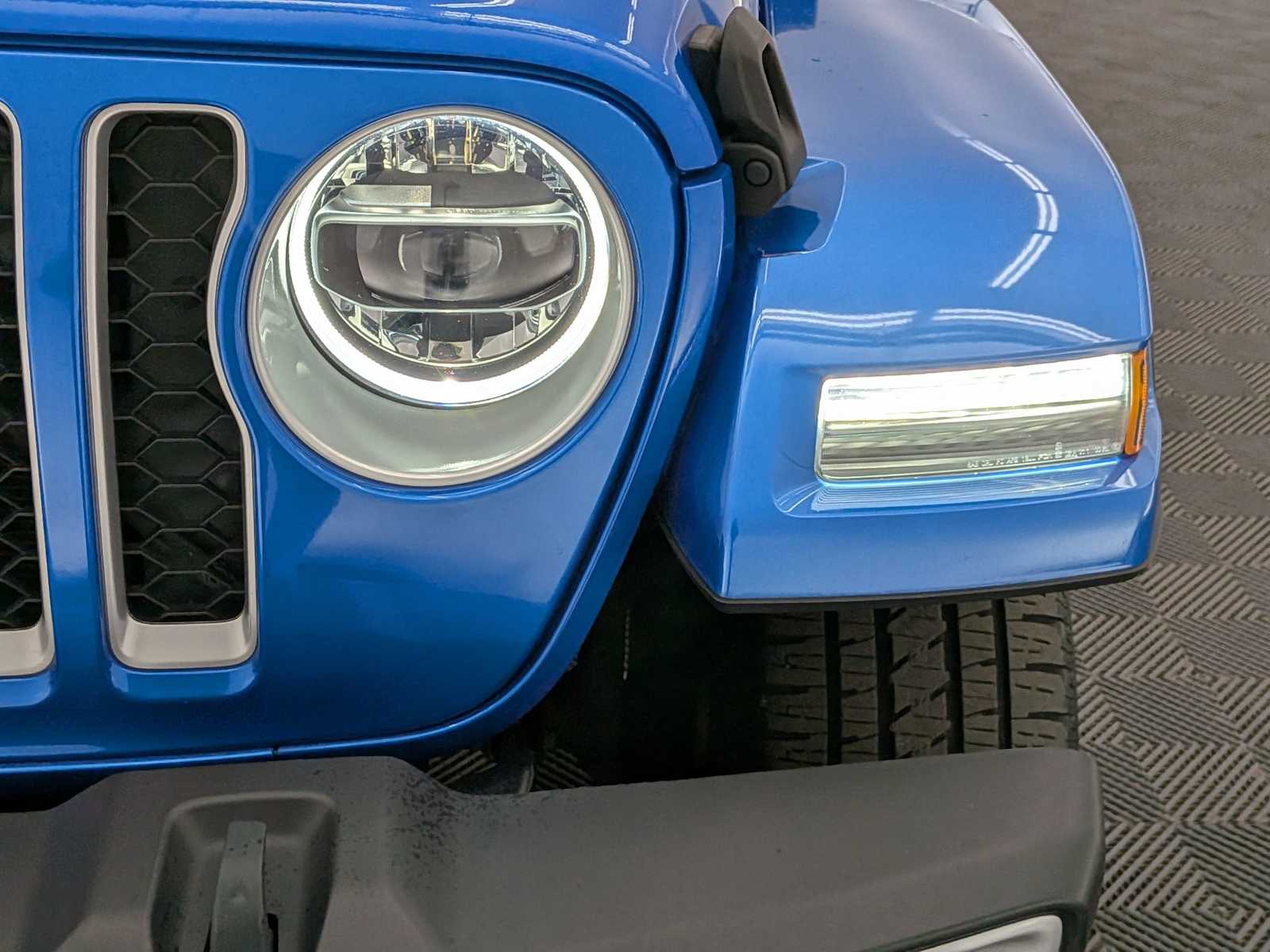 Thumbnail: 2021 Jeep Wrangler - 10