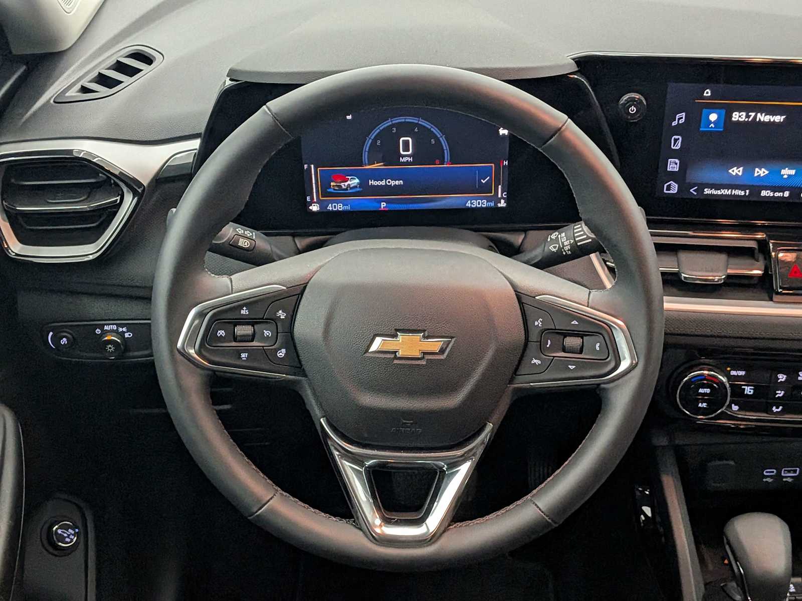 Thumbnail: 2025 Chevrolet TrailBlazer - 23