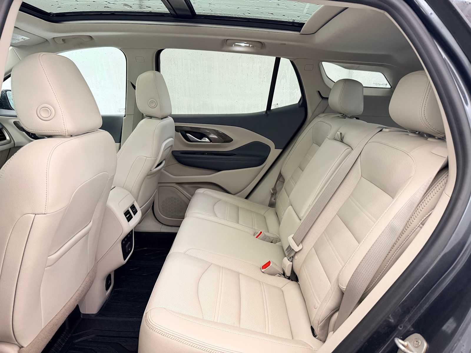 Thumbnail: 2022 GMC Terrain - 21