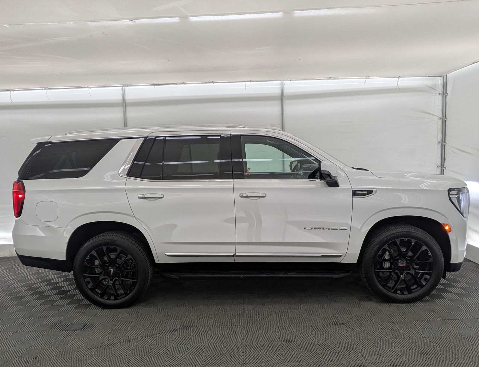 2022 GMC Yukon Denali 7