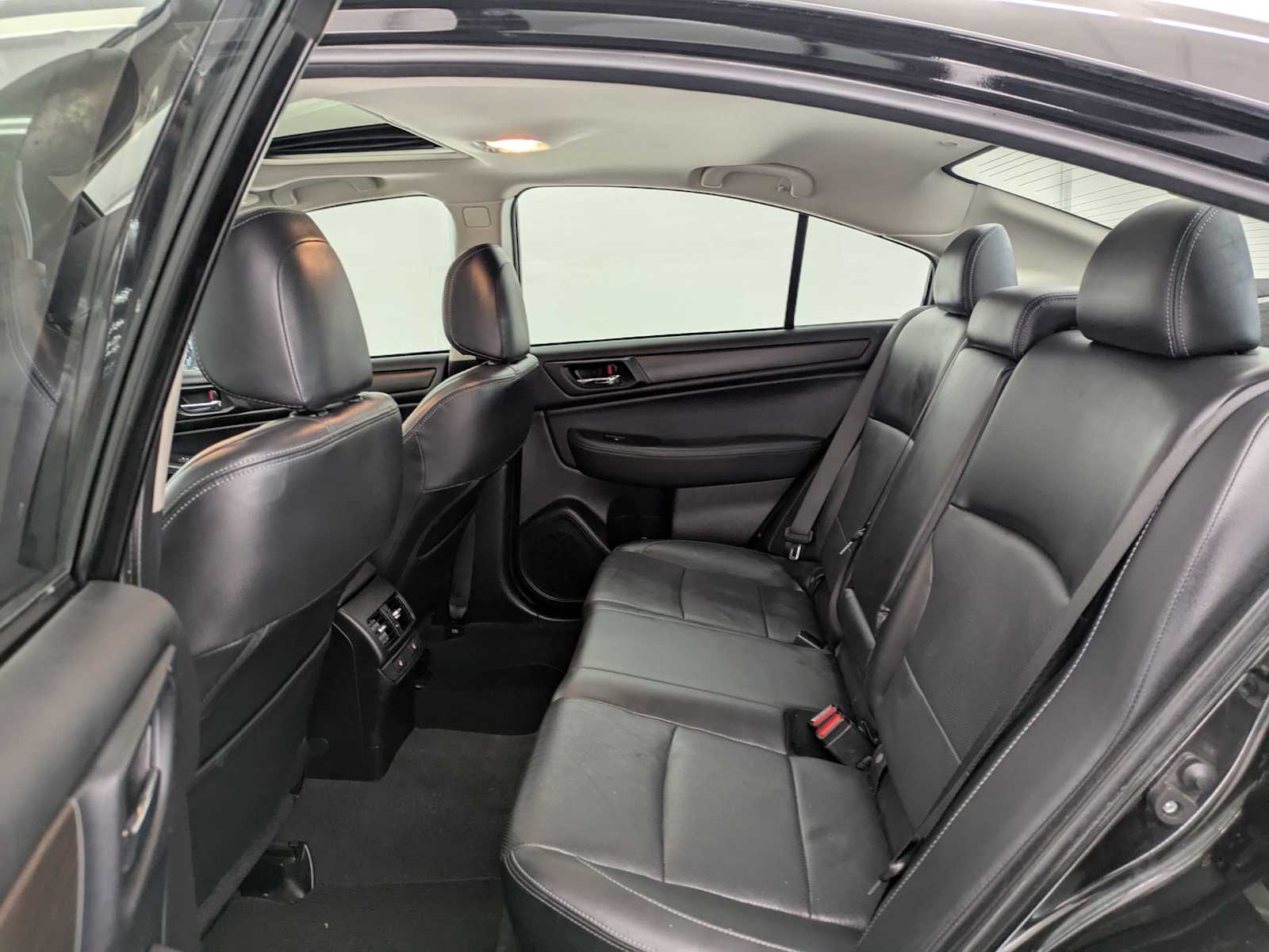 Thumbnail: 2017 Subaru Legacy - 21