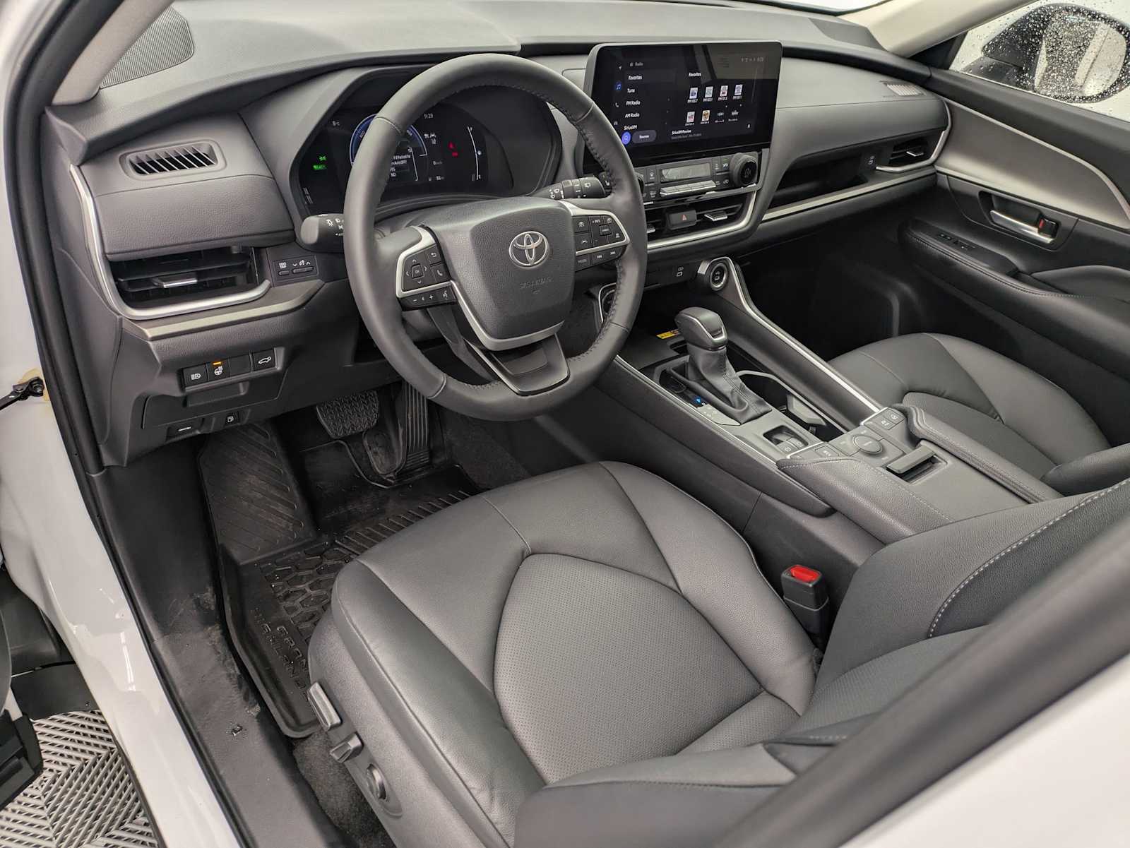 Thumbnail: 2024 Toyota Grand Highlander - 2