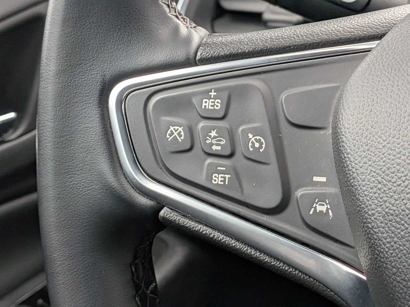 Thumbnail: 2024 Chevrolet Equinox - 24