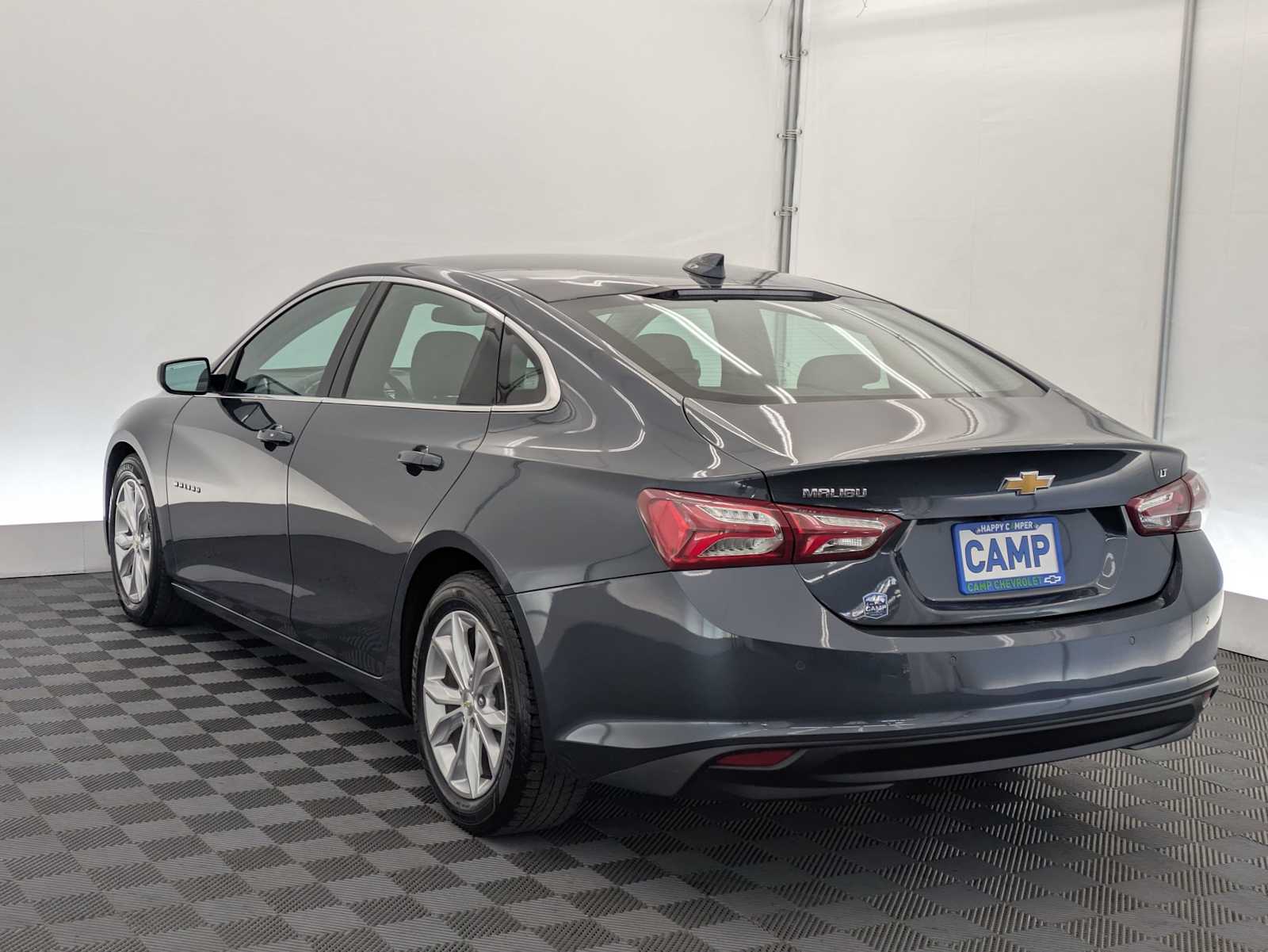 Thumbnail: 2020 Chevrolet Malibu - 4