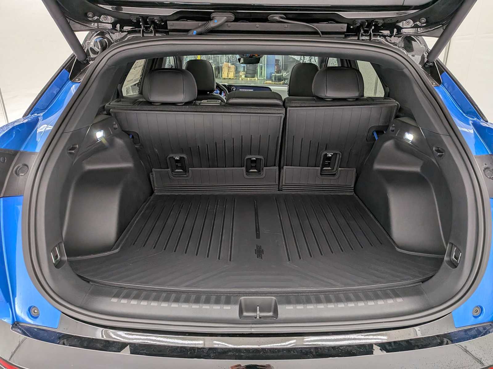 Thumbnail: 2026 Chevrolet Blazer EV - 33