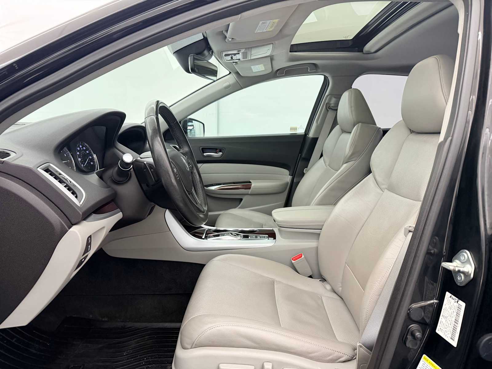 Thumbnail: 2015 Acura TLX - 16