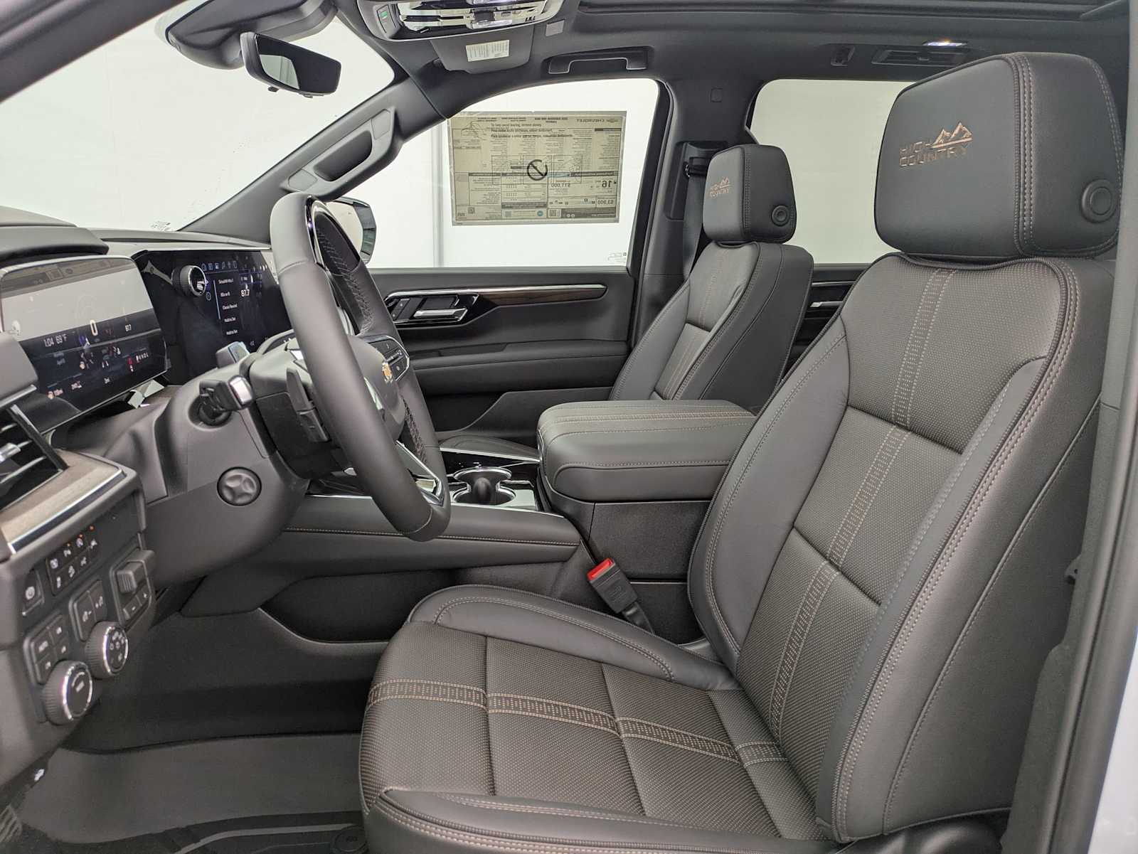 Thumbnail: 2026 Chevrolet Suburban - 17