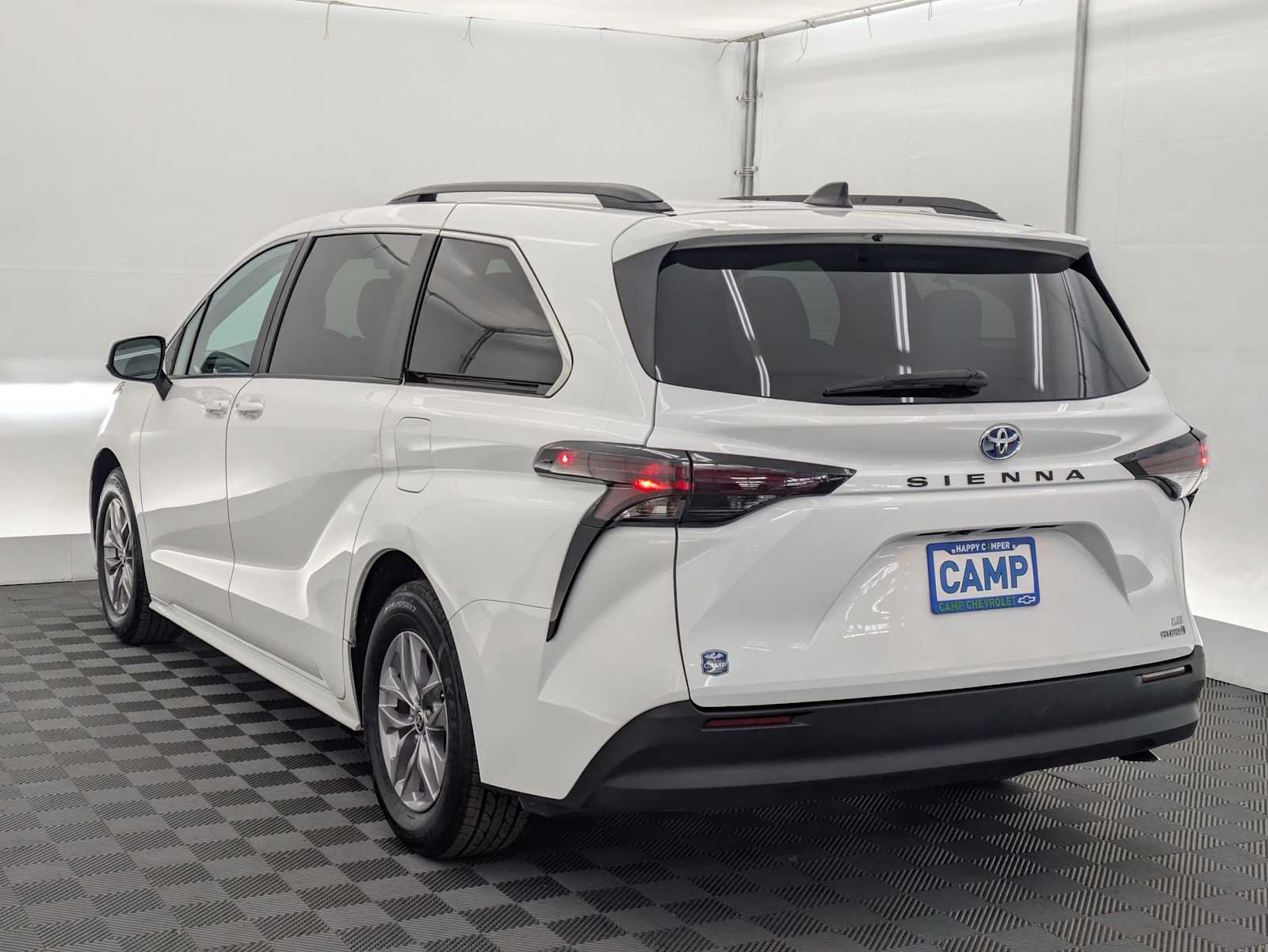 Thumbnail: 2024 Toyota Sienna - 4
