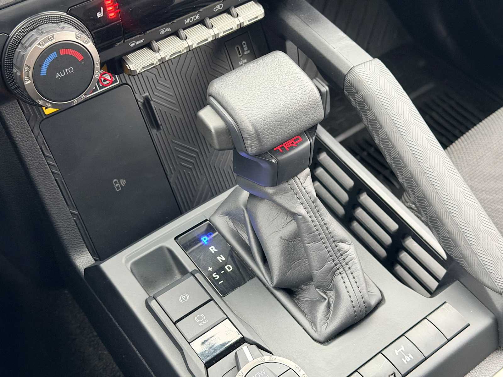 Thumbnail: 2025 Toyota 4Runner - 31