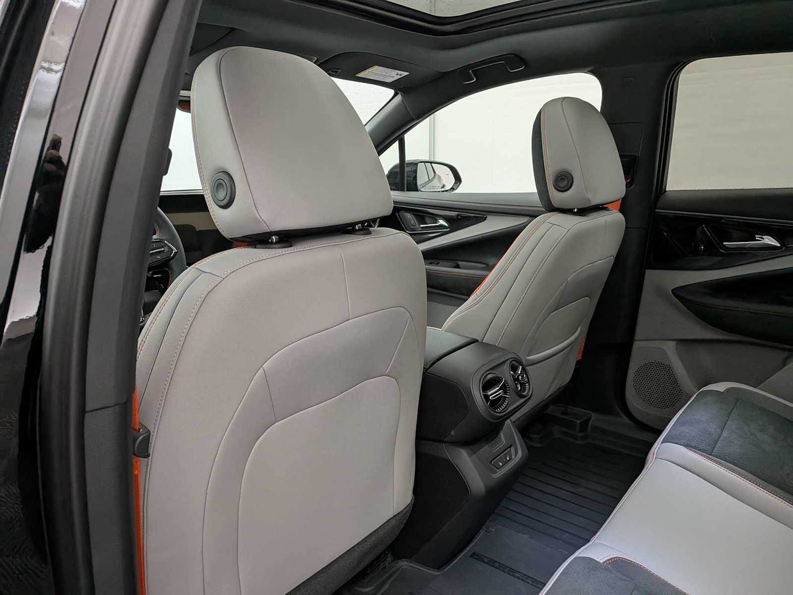 Thumbnail: 2026 Chevrolet Blazer EV - 19