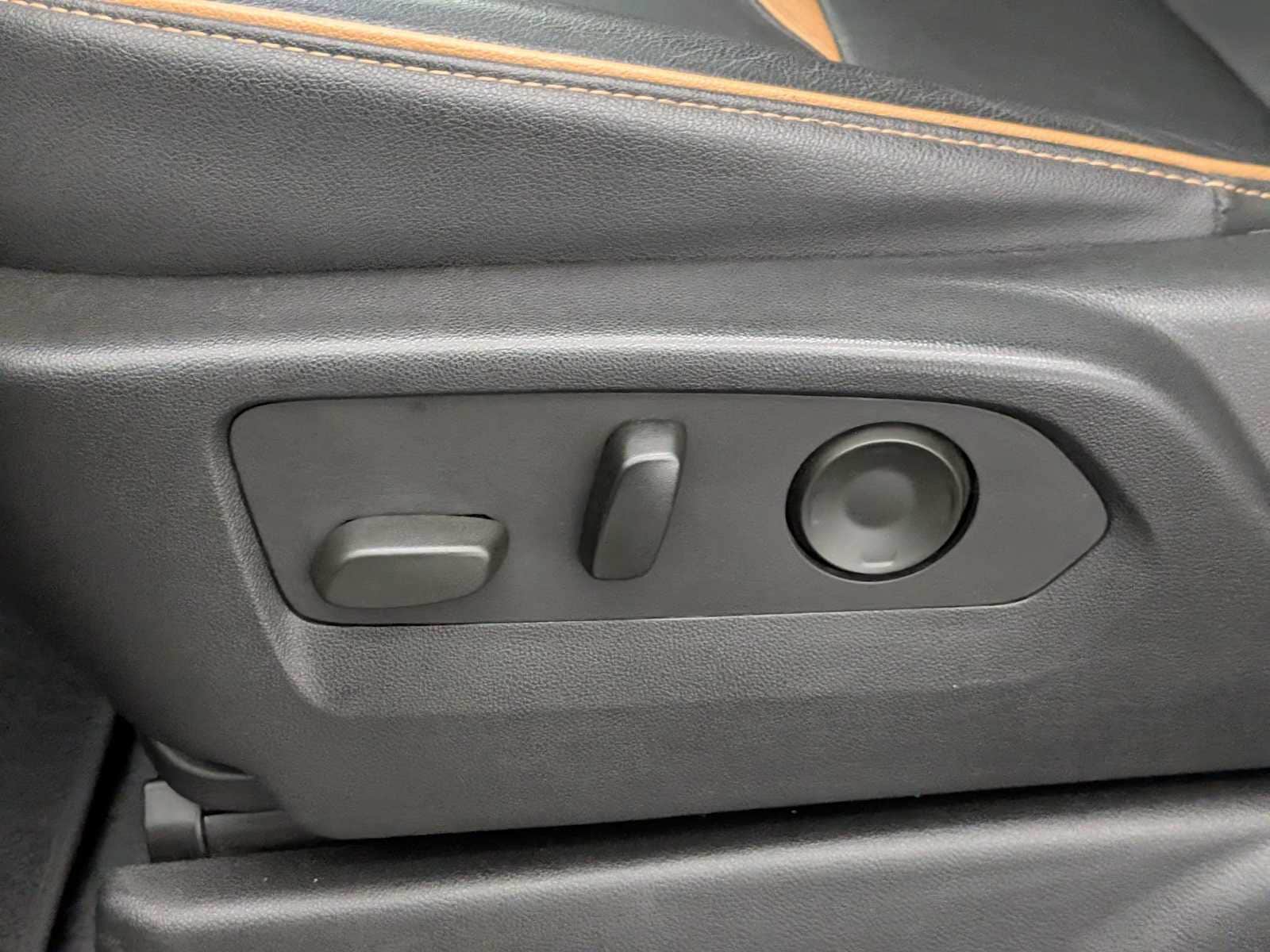 Thumbnail: 2023 GMC Yukon - 20