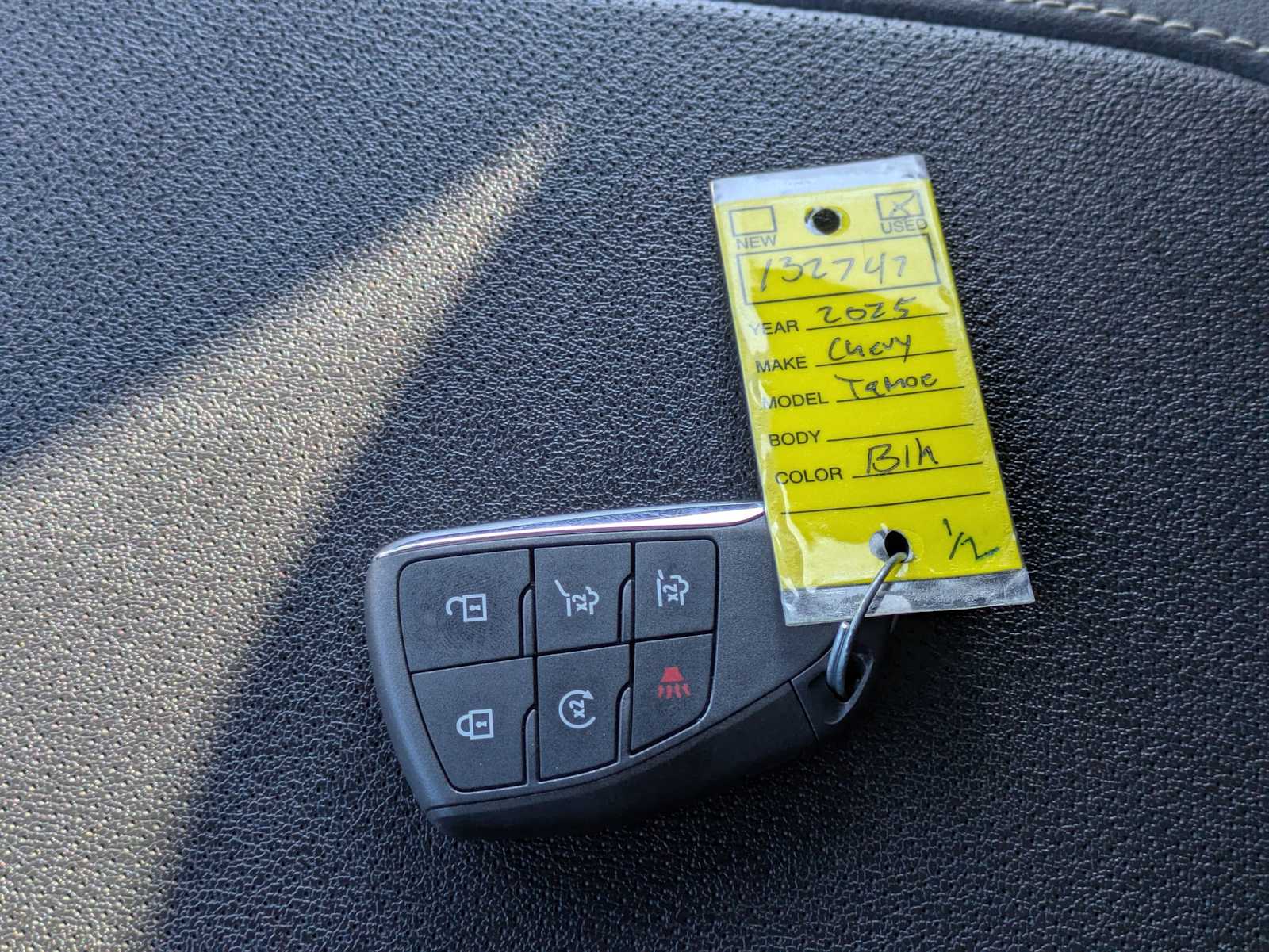 Thumbnail: 2025 Chevrolet Tahoe - 34