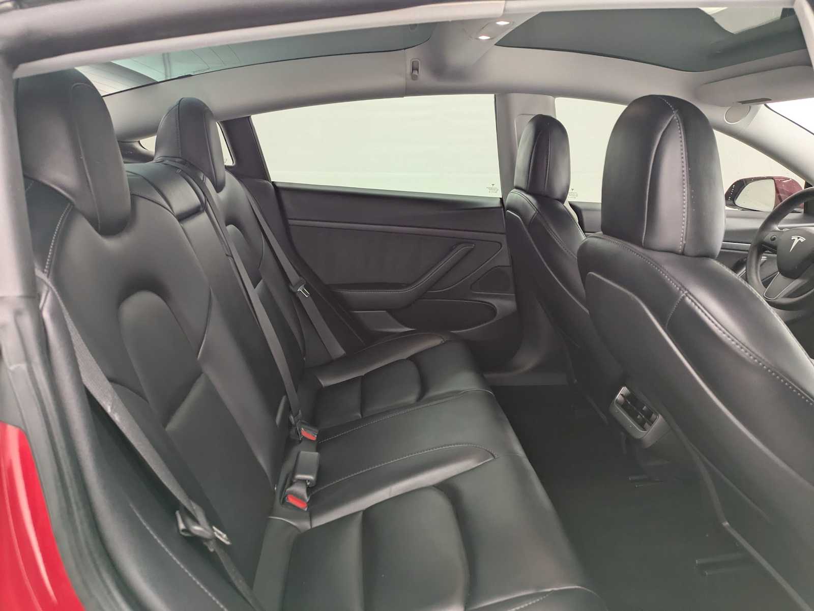 Thumbnail: 2021 Tesla Model 3 - 20