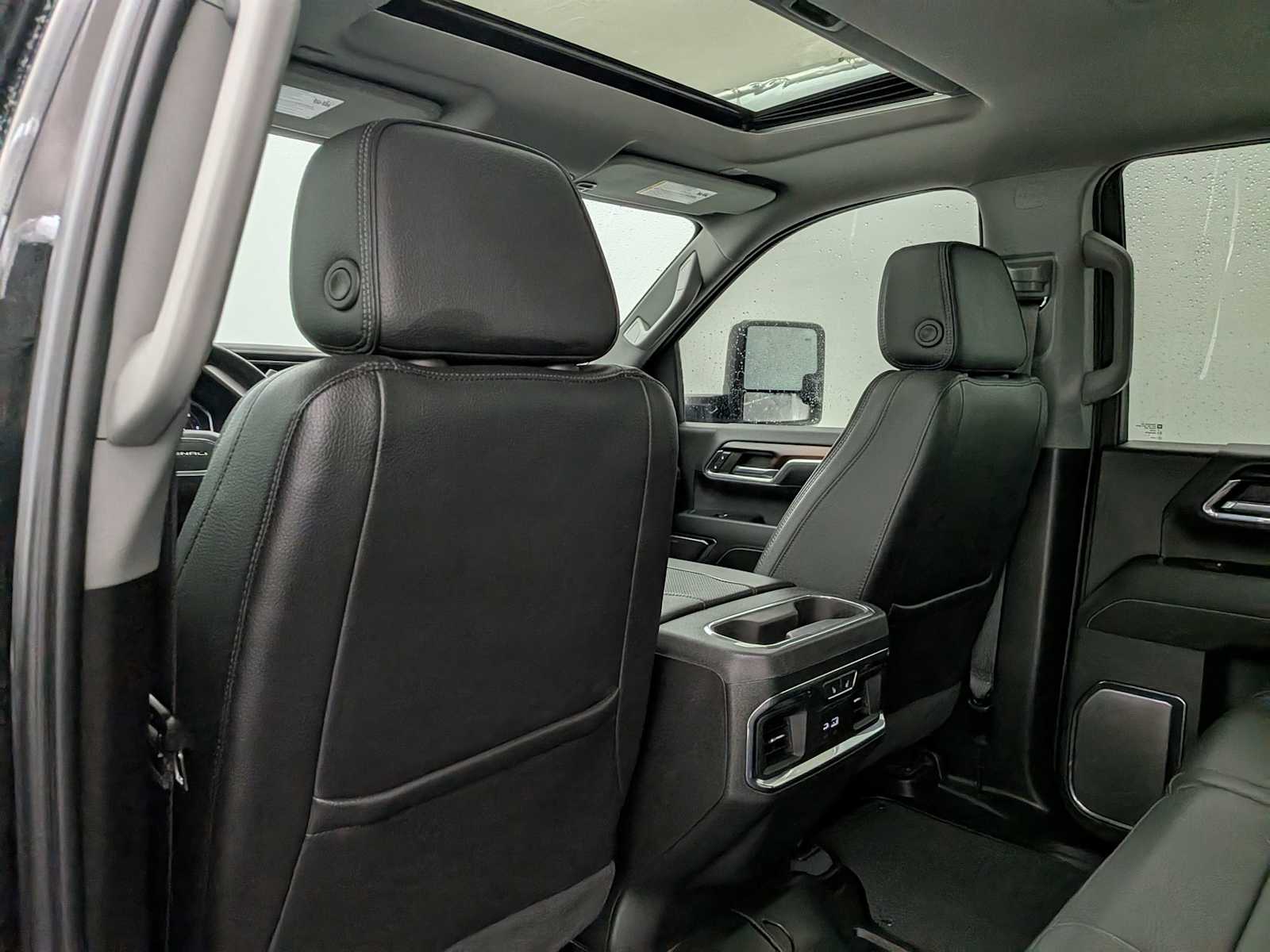 Thumbnail: 2024 GMC Sierra 3500 - 20