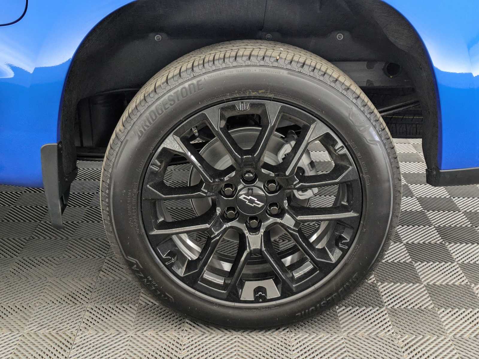 Thumbnail: 2025 Chevrolet Silverado 1500 - 16