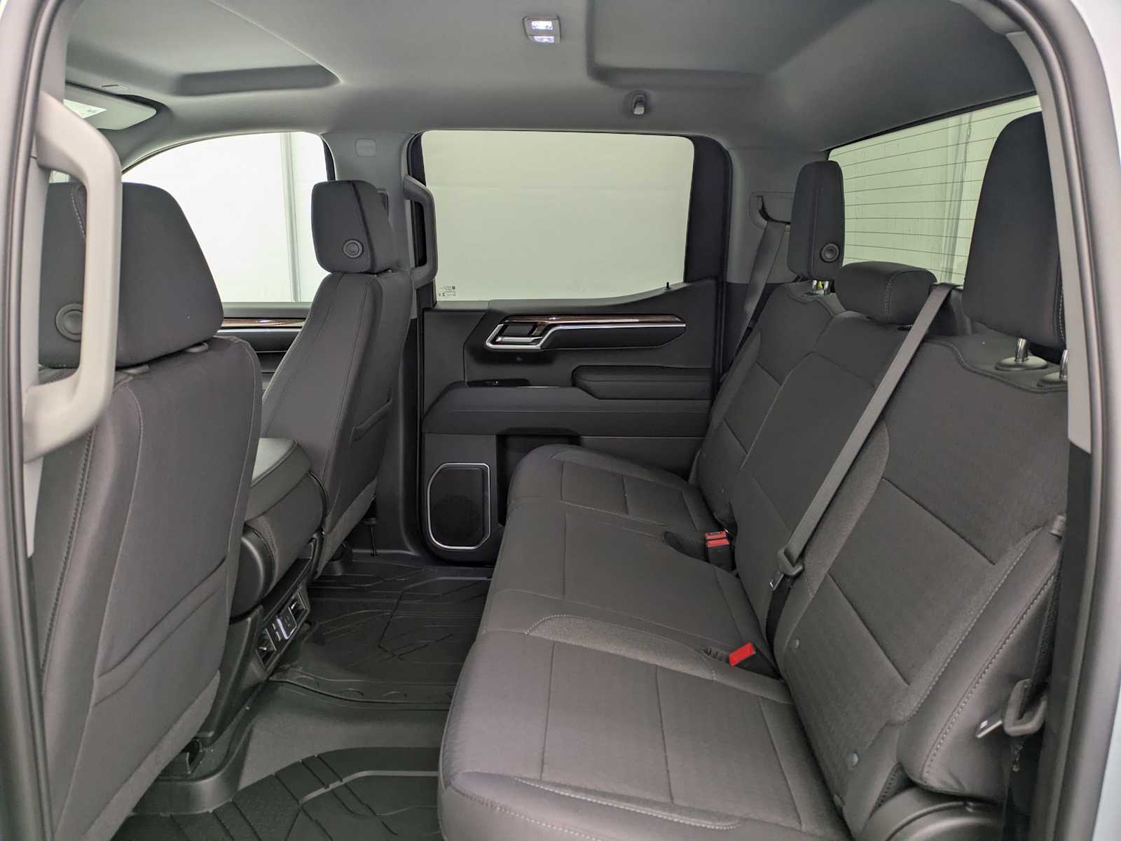 Thumbnail: 2026 Chevrolet Silverado 1500 - 22