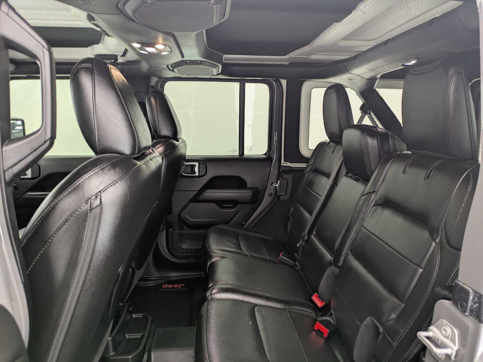Thumbnail: 2020 Jeep Wrangler - 19