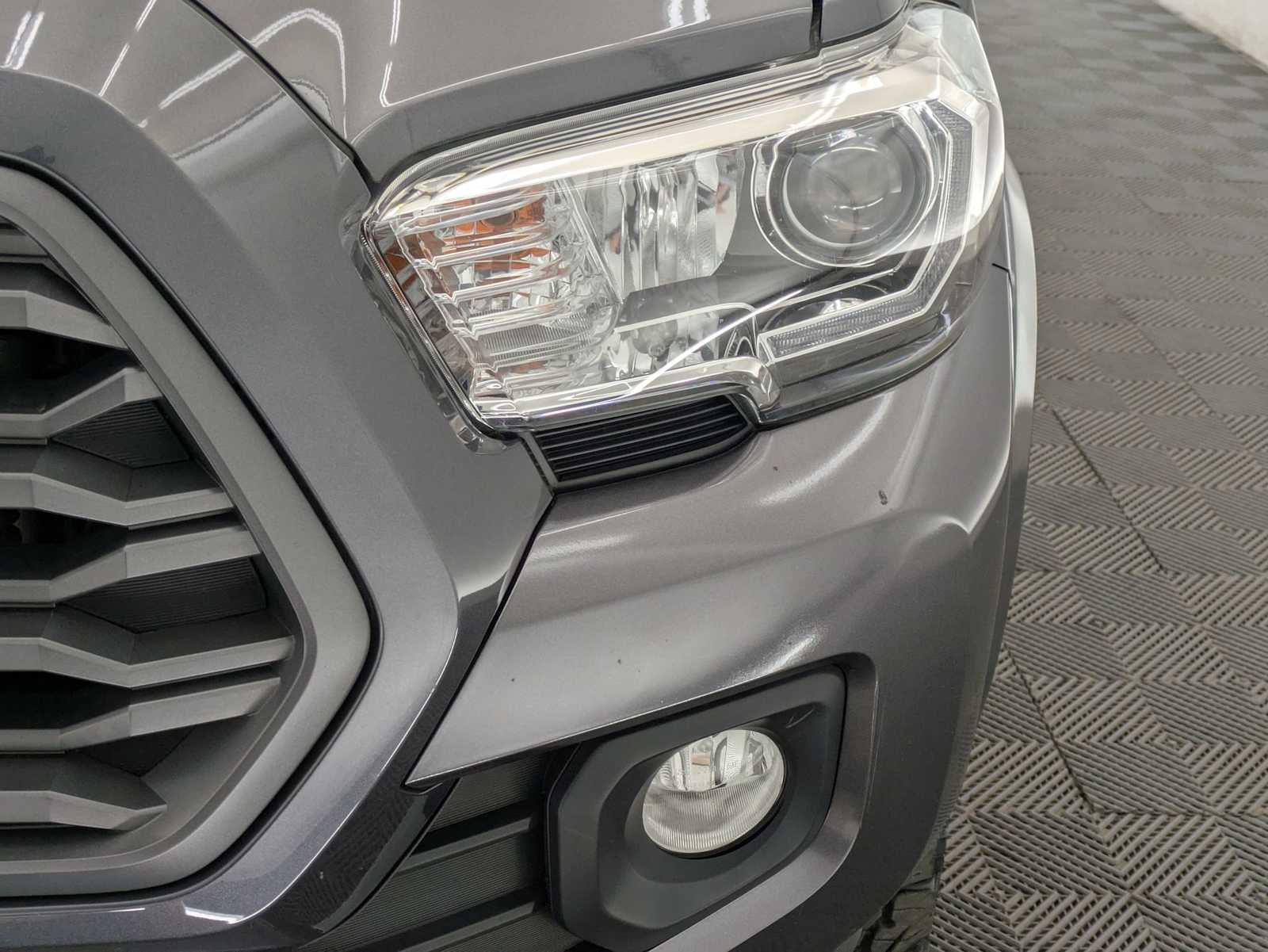 2020 Toyota Tacoma TRD Sport 10
