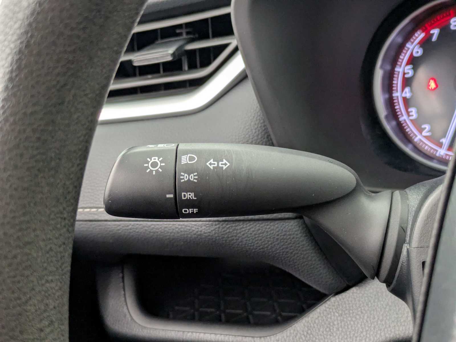 Thumbnail: 2024 Toyota RAV4 - 25