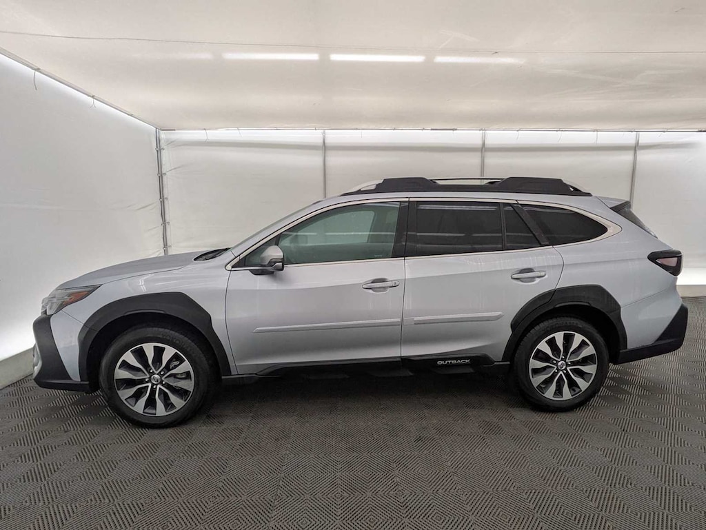 Used 2023 Subaru Outback Touring XT SUV